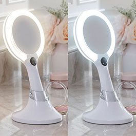 Features two light settings — bright white or natural daylight